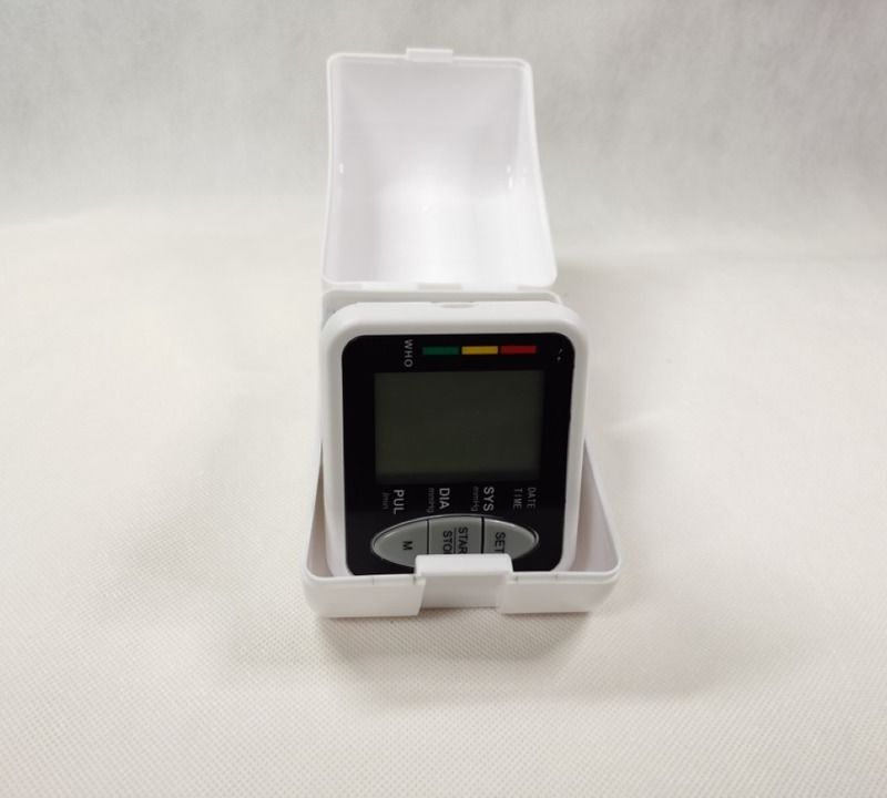 Wrist Type Boiling Point Monitor Blood Pressure Measuring Instrument Sphygmomanometer Blood Pressure Wrist Monitor
